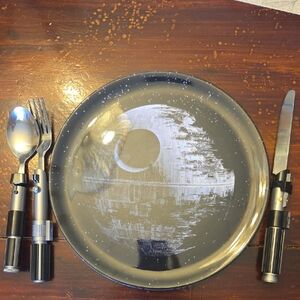Star Wars Death Star Plate And Silverware Set